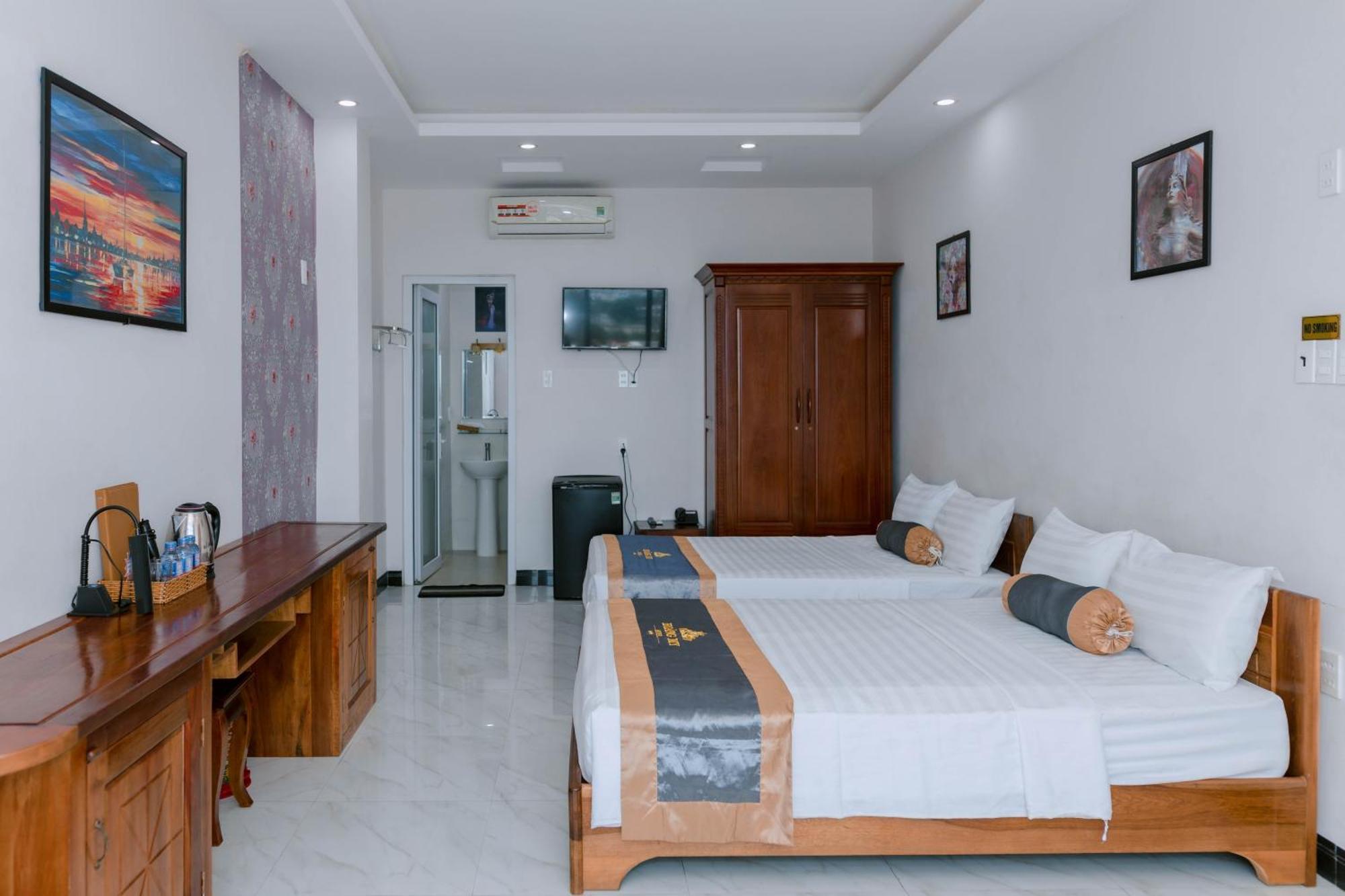 Hotel Khach San Hoang My Tuy Hòa Zewnętrze zdjęcie