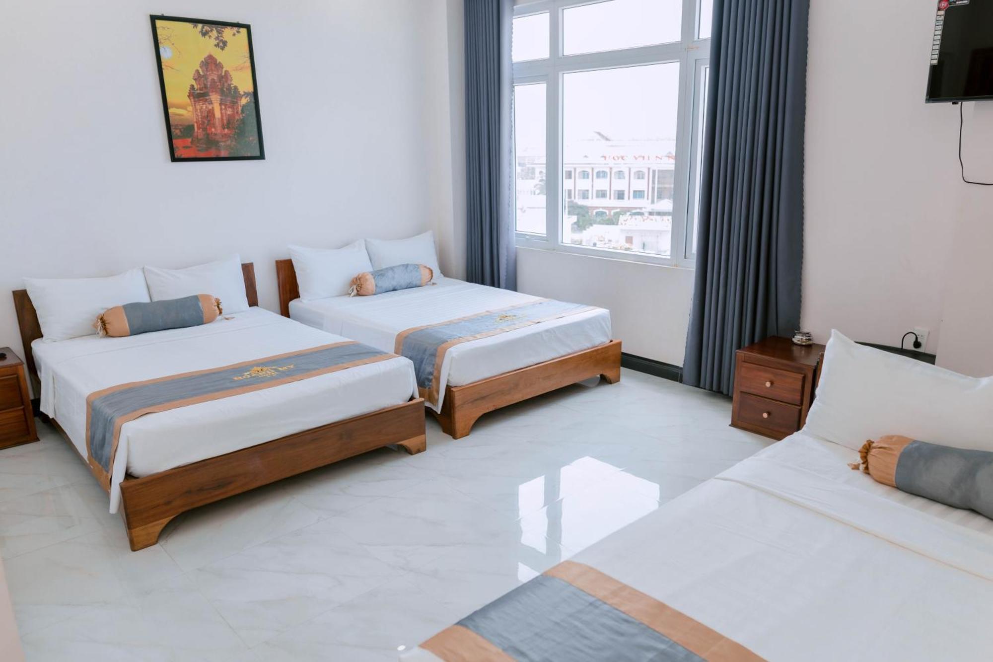 Hotel Khach San Hoang My Tuy Hòa Zewnętrze zdjęcie