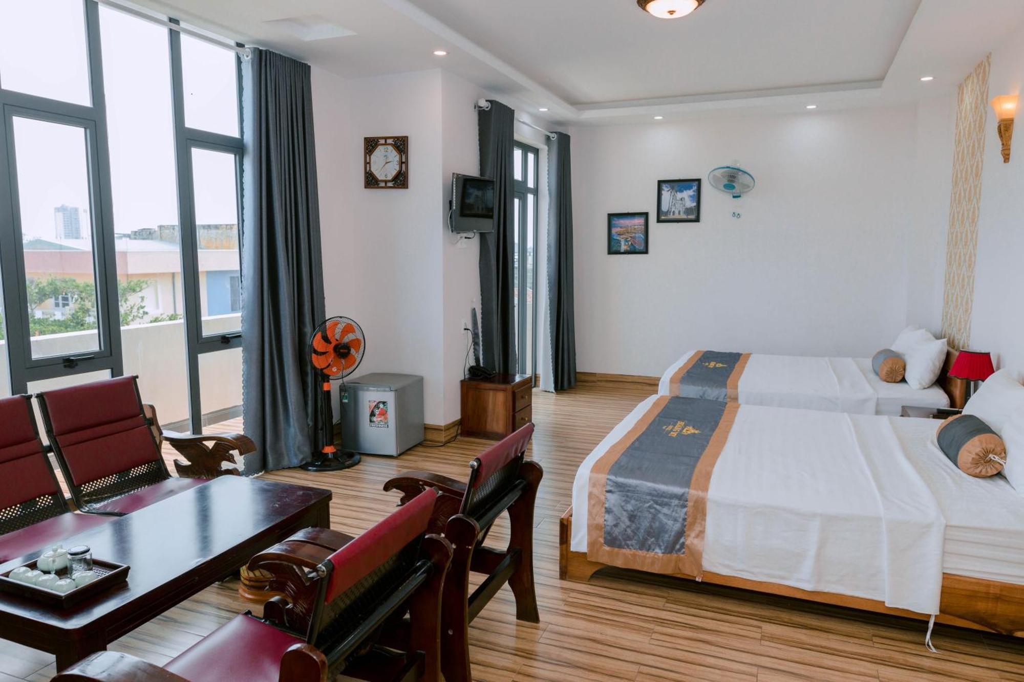 Hotel Khach San Hoang My Tuy Hòa Zewnętrze zdjęcie