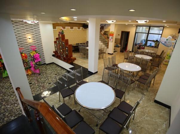 Hotel Khach San Hoang My Tuy Hòa Zewnętrze zdjęcie