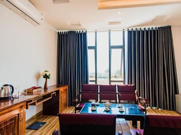 Hotel Khach San Hoang My Tuy Hòa Zewnętrze zdjęcie